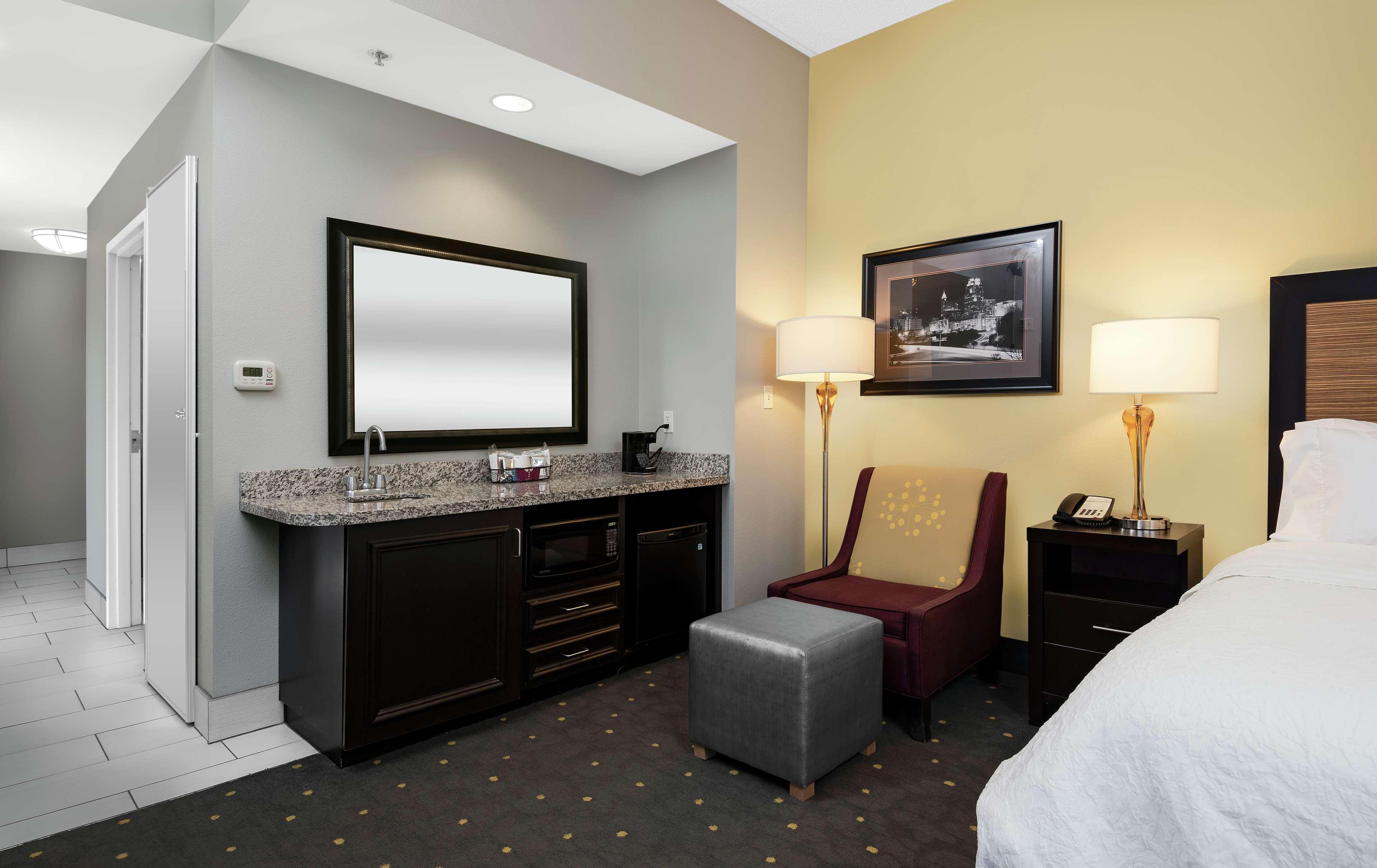 Hampton Inn & Suites - Raleigh Downtown Eksteriør bilde