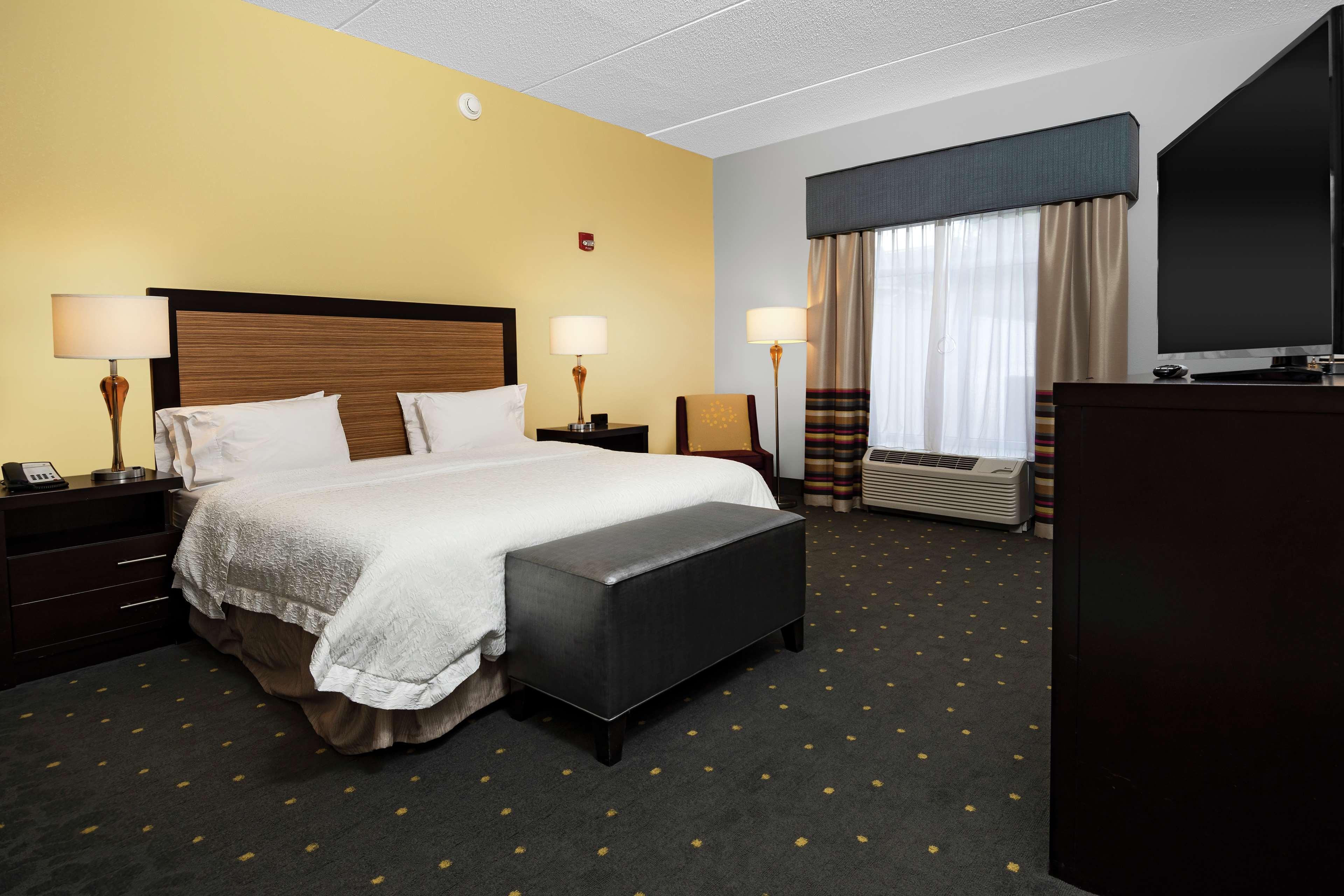 Hampton Inn & Suites - Raleigh Downtown Eksteriør bilde