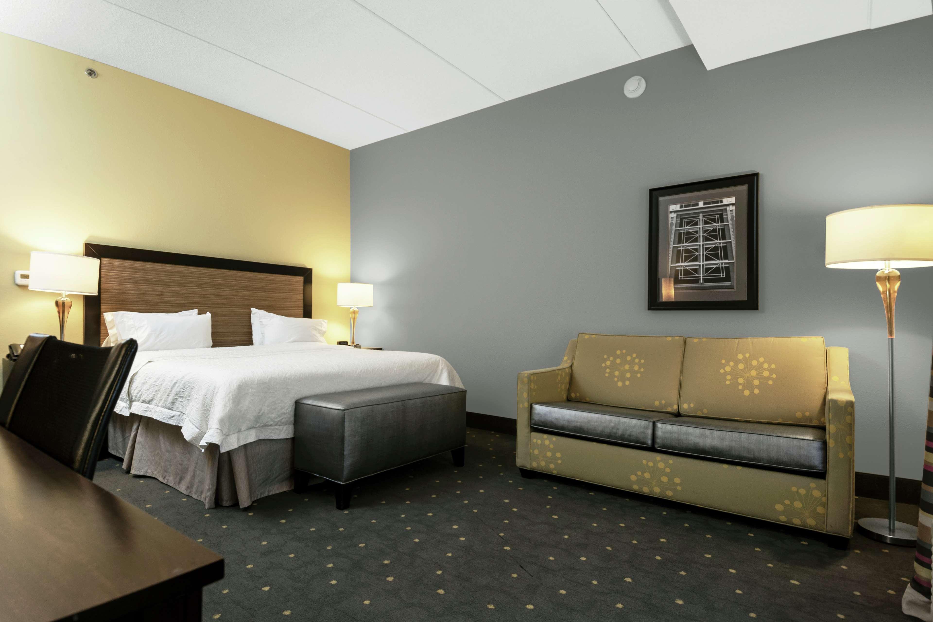 Hampton Inn & Suites - Raleigh Downtown Eksteriør bilde