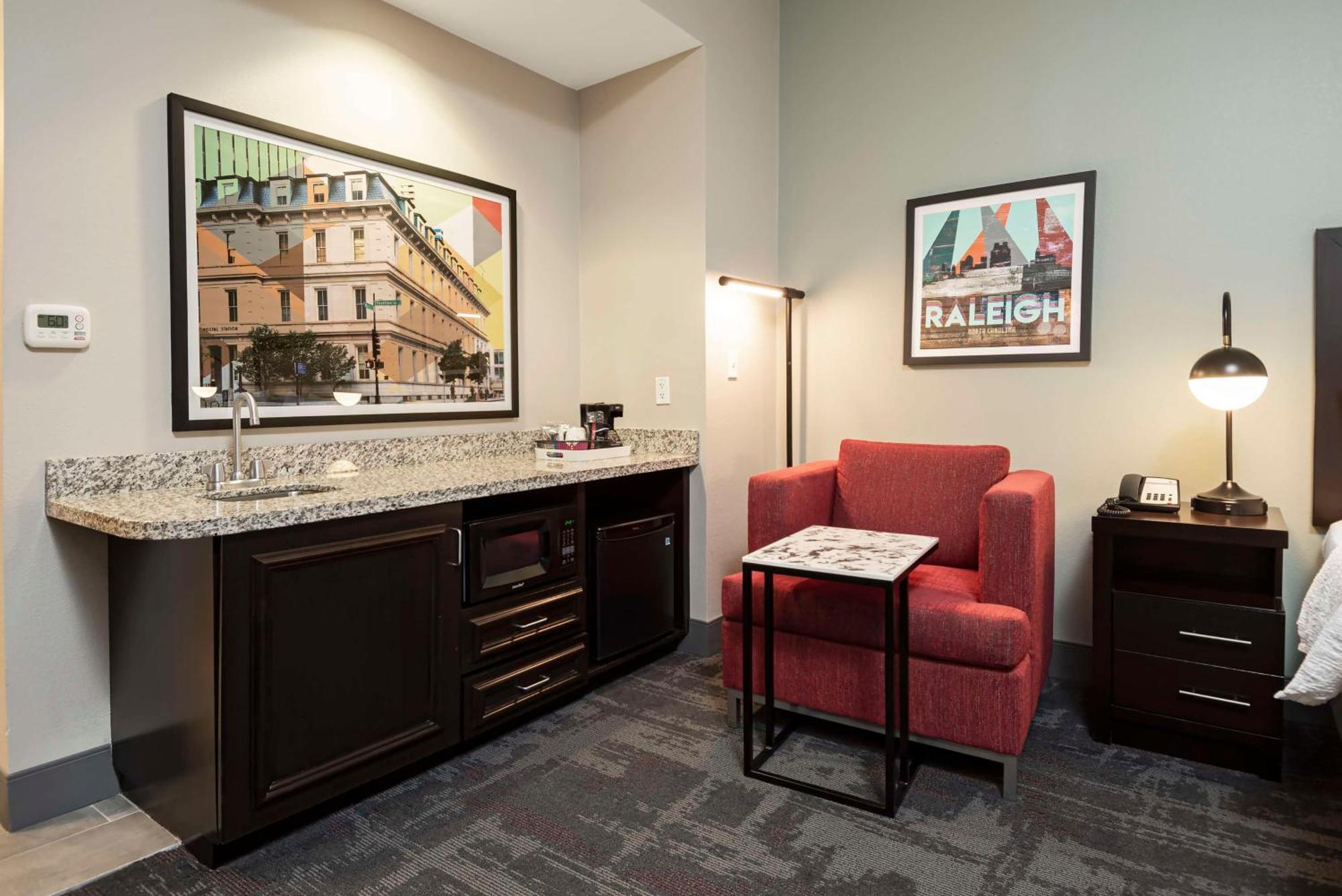 Hampton Inn & Suites - Raleigh Downtown Eksteriør bilde