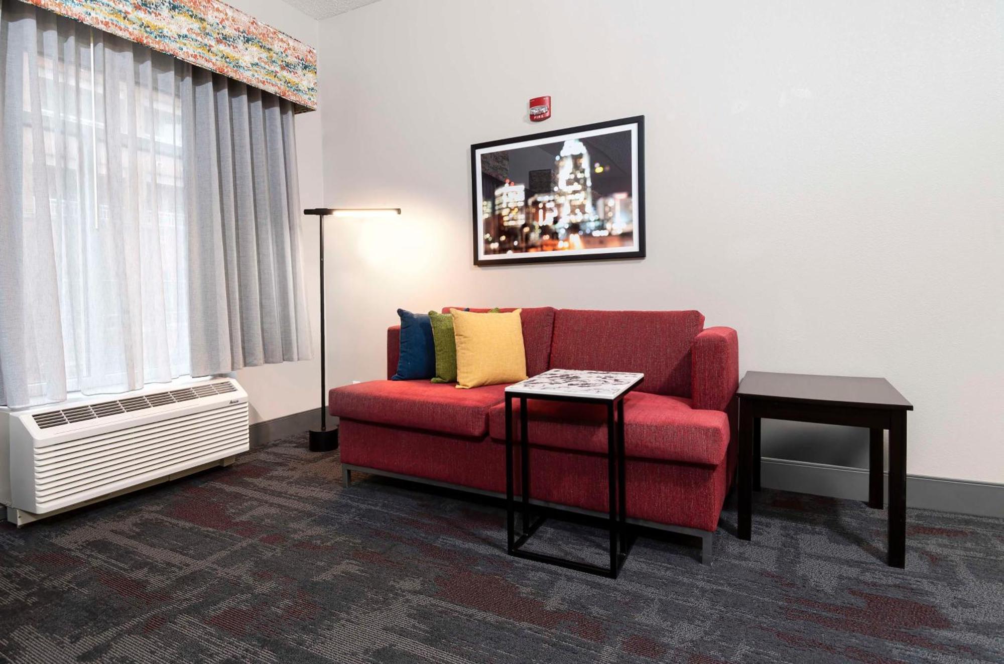 Hampton Inn & Suites - Raleigh Downtown Eksteriør bilde