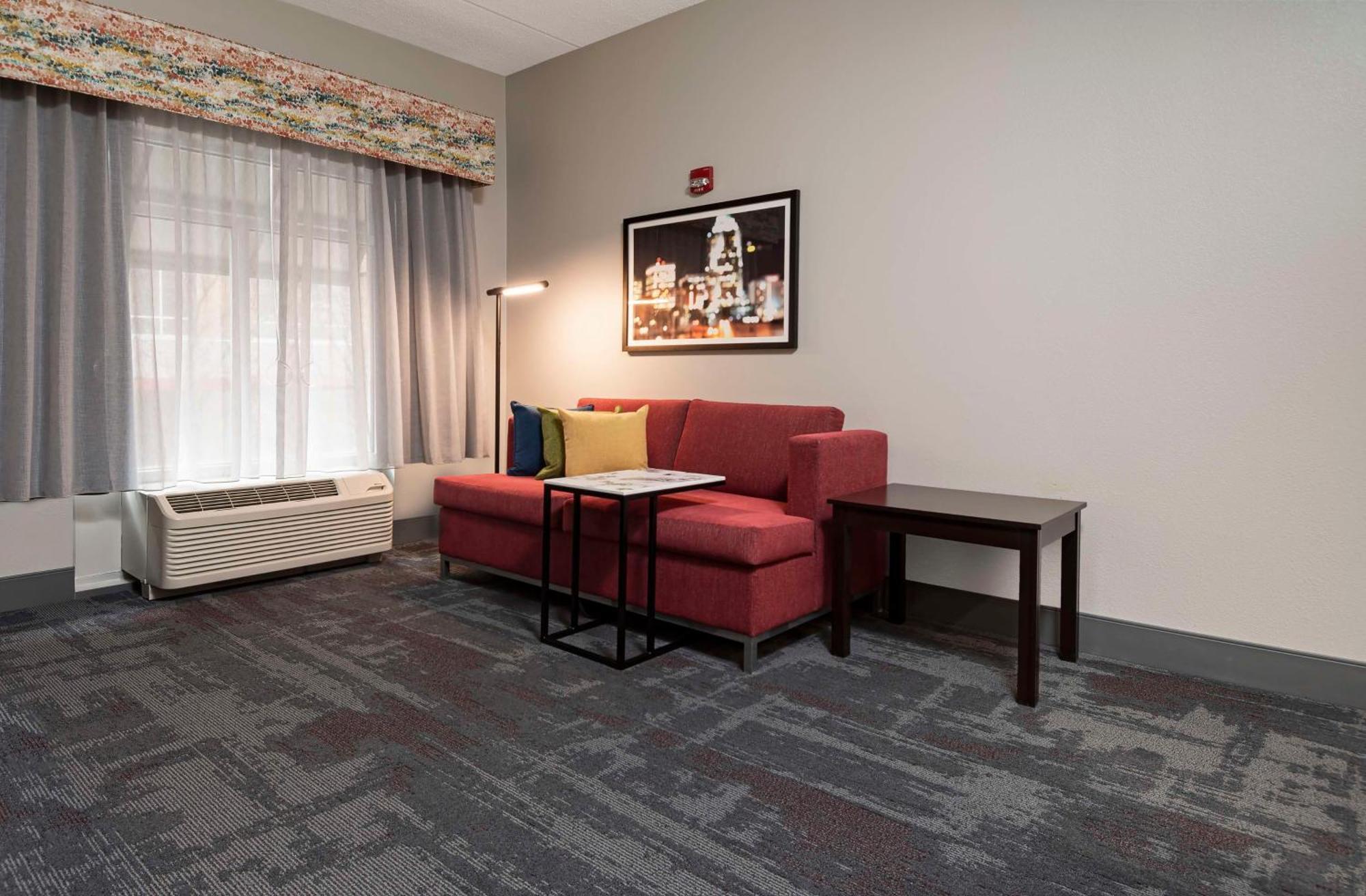 Hampton Inn & Suites - Raleigh Downtown Eksteriør bilde