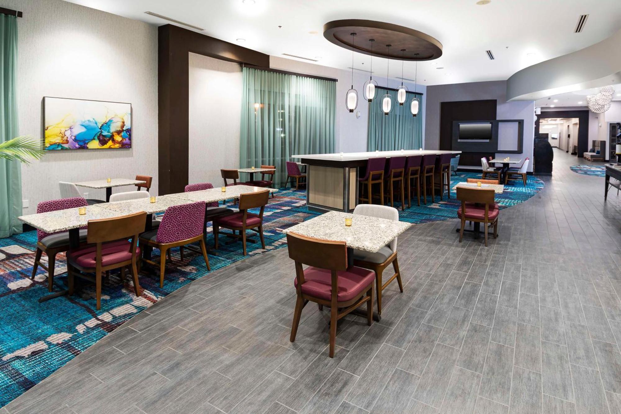 Hampton Inn & Suites - Raleigh Downtown Eksteriør bilde