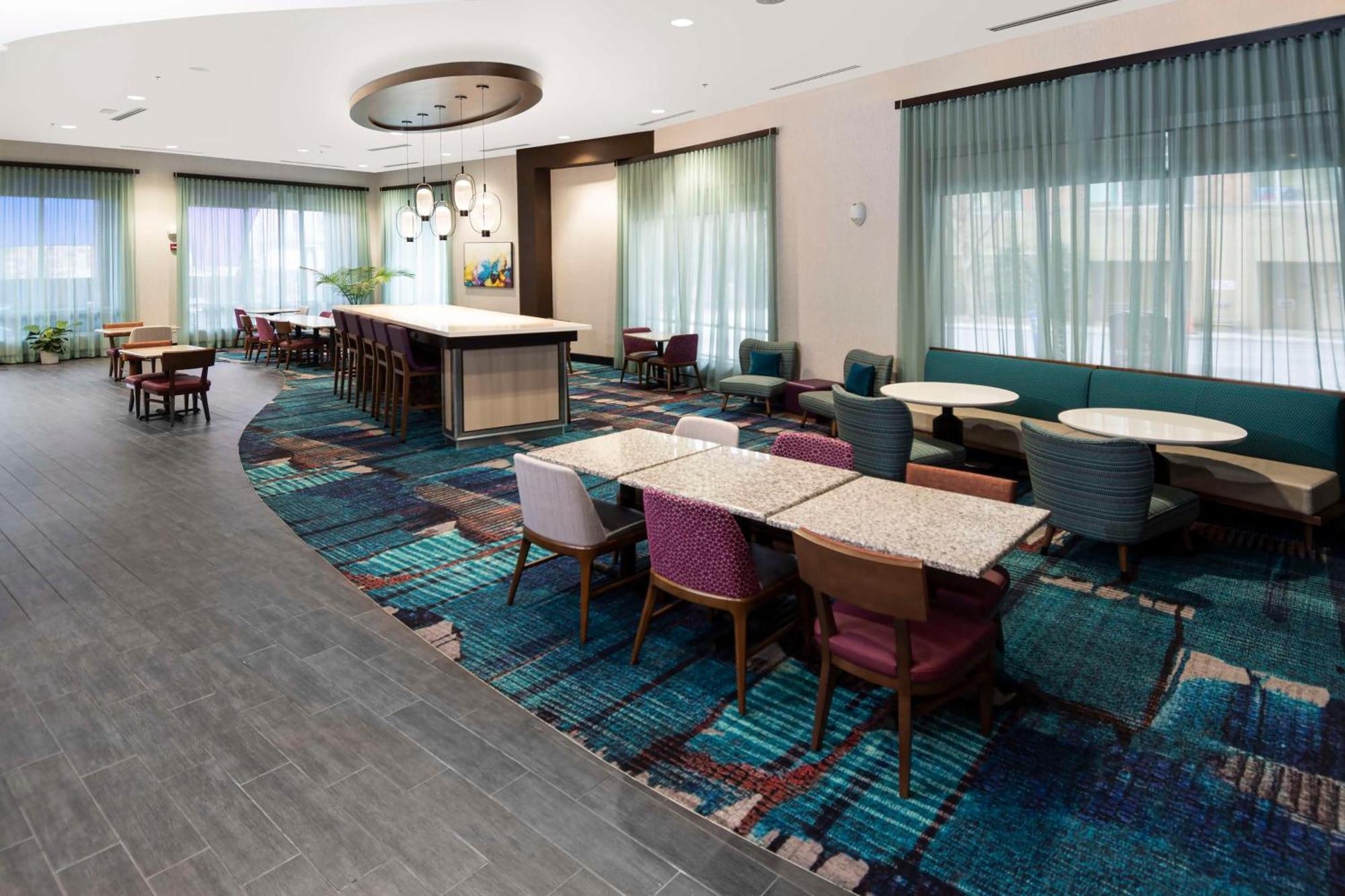 Hampton Inn & Suites - Raleigh Downtown Eksteriør bilde