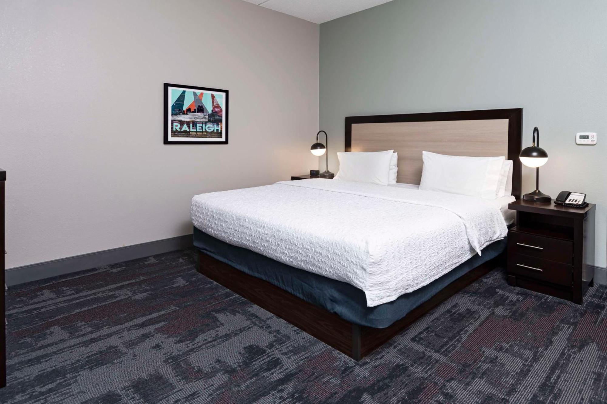 Hampton Inn & Suites - Raleigh Downtown Eksteriør bilde
